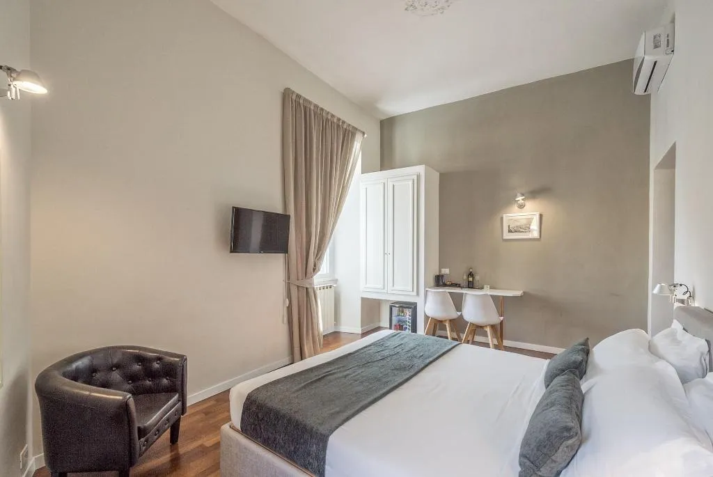 Room, Little Queen Relais, Rome