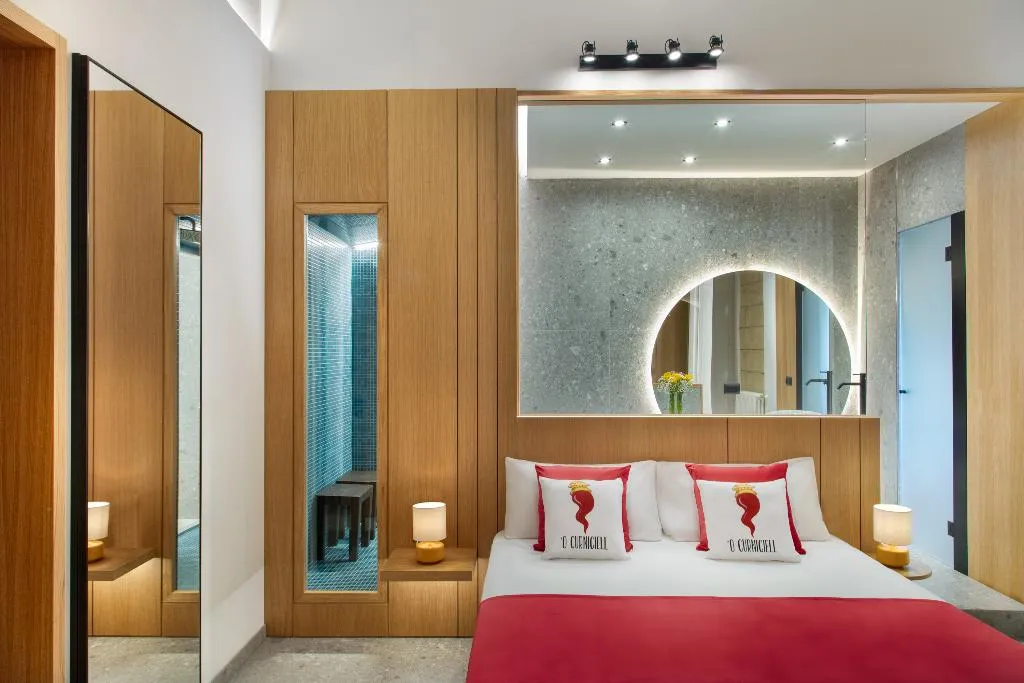 JUNIOR SUITE PREMIER ONE BEDROOM Room, Fortunella Suites, Naples