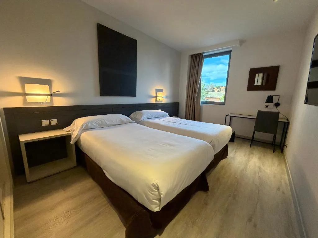 DOUBLE STANDARD Room, Amura Alcobendas, Madrid