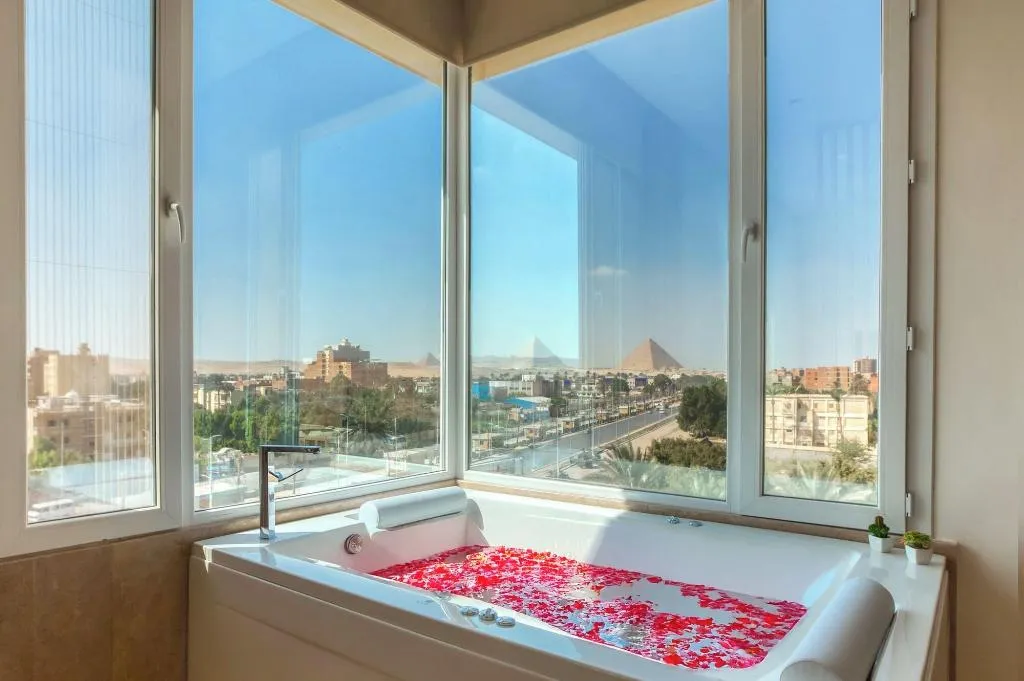 Room, Mazar Pyramids Hotel, Cairo