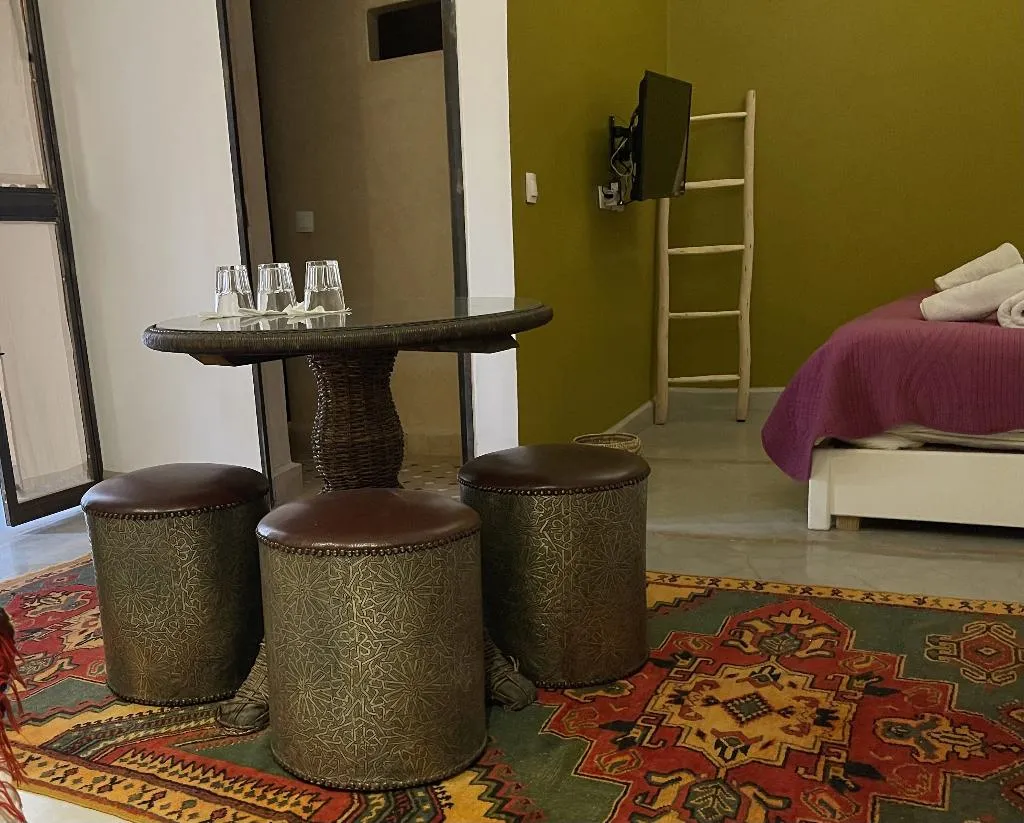 TRIPLE DELUXE KING BED Room, Riad Samarine, Marrakech