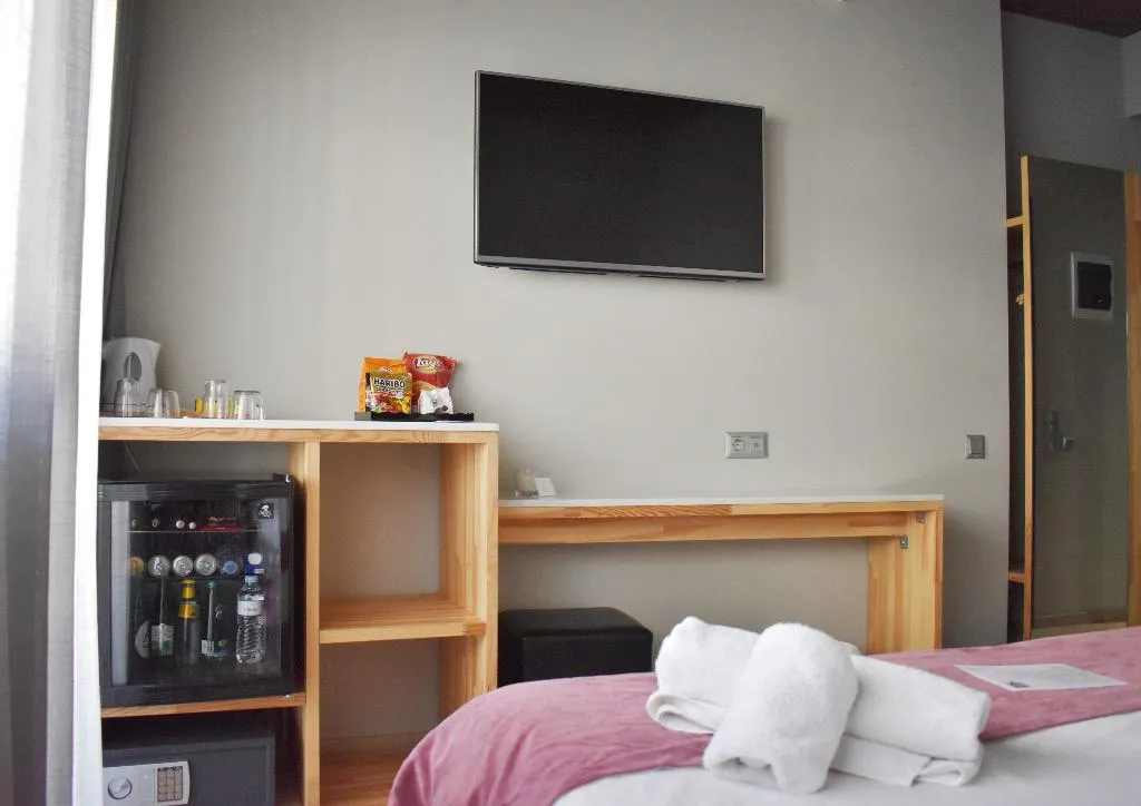Double or Twin DELUXE Room, Be My Guest Athens, Athens