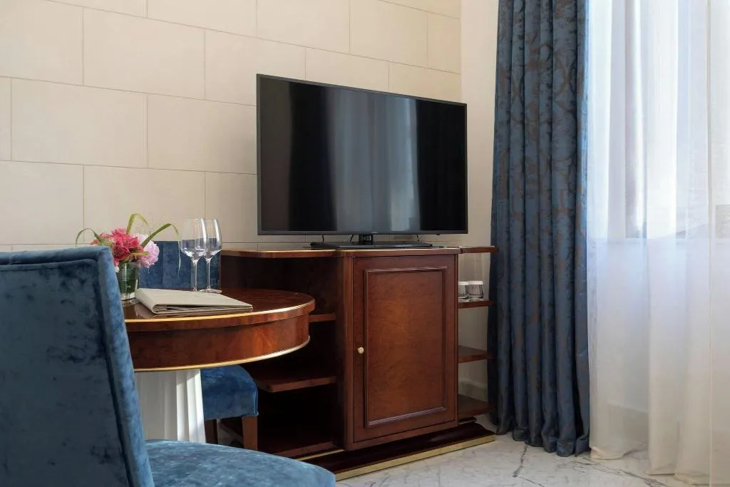 DOUBLE INNER-QUEEN SIZE -VUODE Room, Ortea Palace Luxury Hotel, Catania