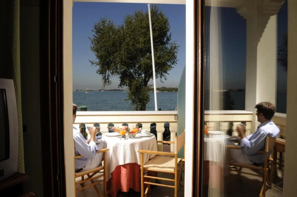 DOUBLE CLASSIC WITH BALCONY Room, Russo Palace, Venice