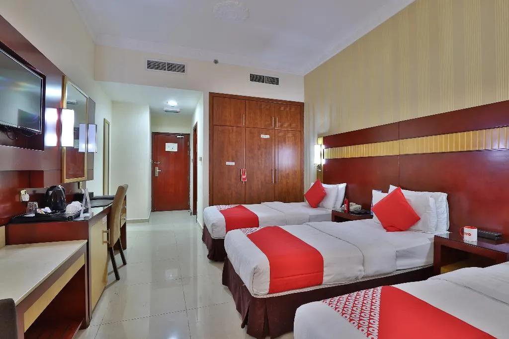 TRIPLE STANDARD Room, Phoenix Hotel, Dubai
