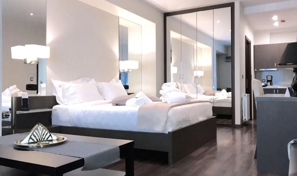 Room, Athens Luxury Suites, Athens