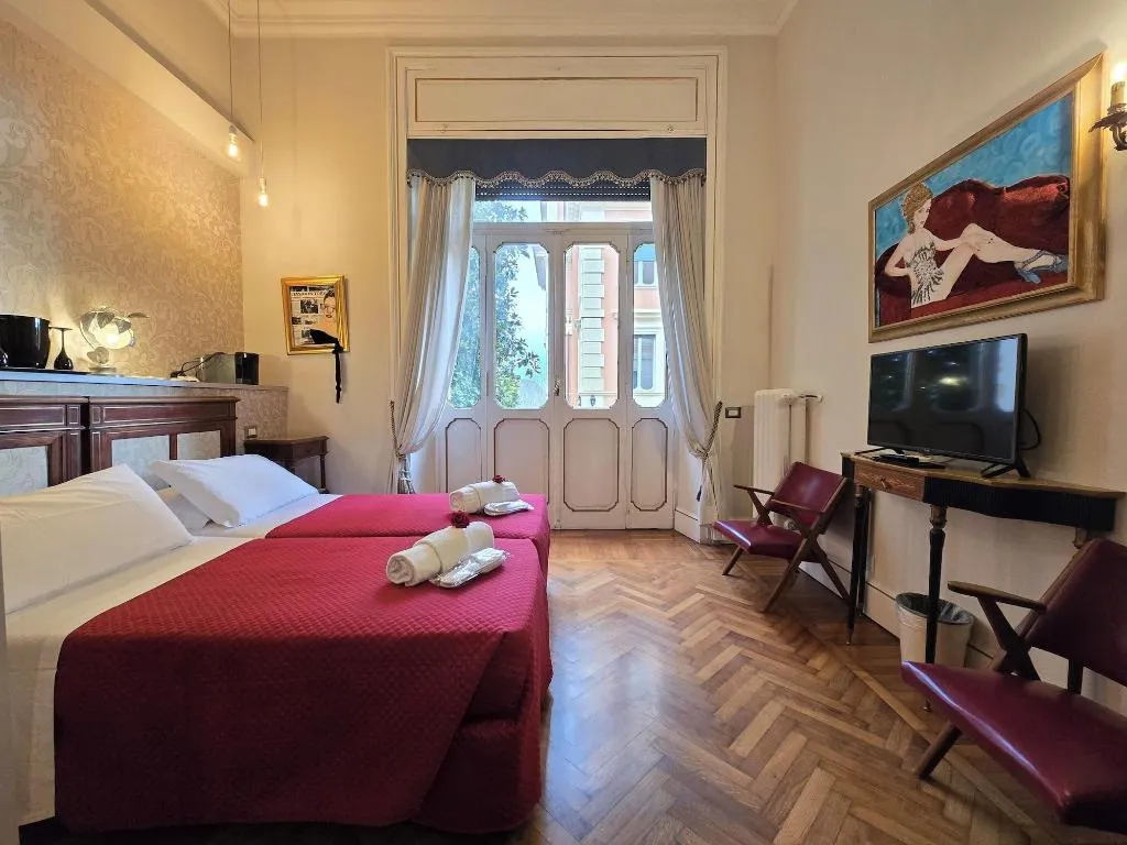 Room, Domus Monamì Luxury Suites, Rome