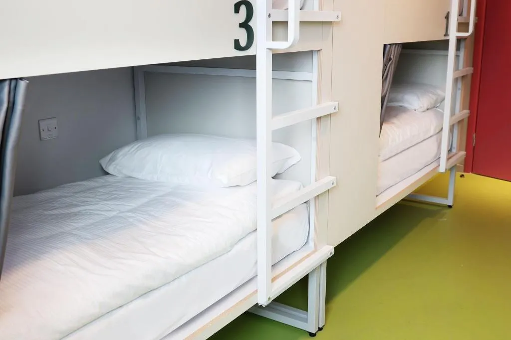 Room, Clink i Lár, Dublin