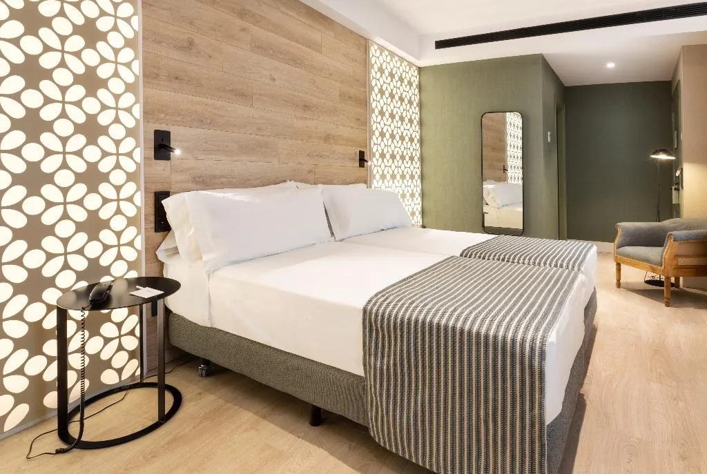 DOUBLE SINGLE USE PREMIUM Room, Catalonia Santa Justa, Seville
