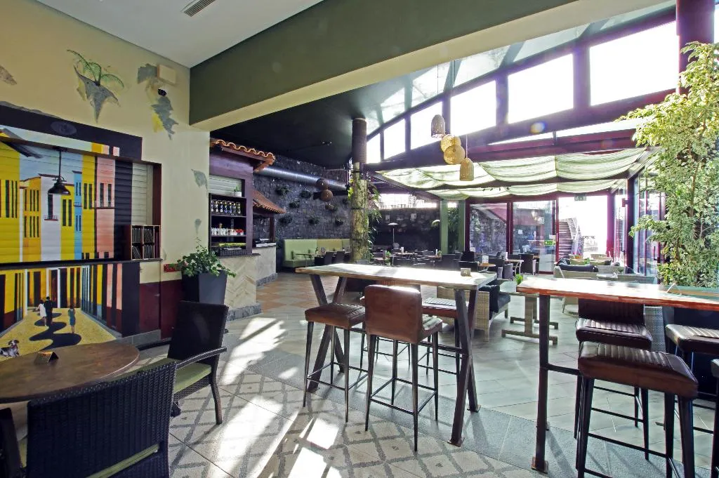 Bar, Village Cabo Girao, Madeira