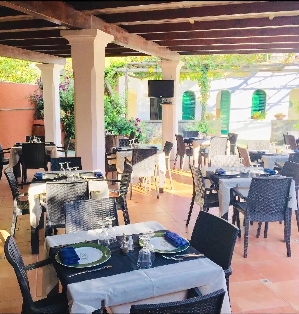 Restaurant, Pineta, Naples