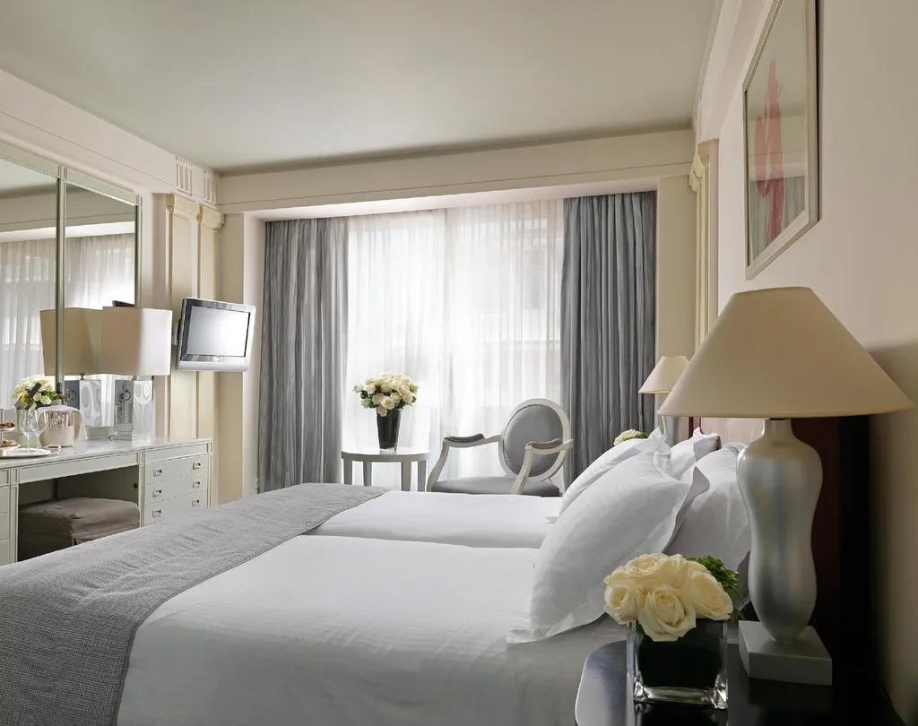 SINGLE SUPERIOR CITY VIEW Room, NJV Athens Plaza, Athens
