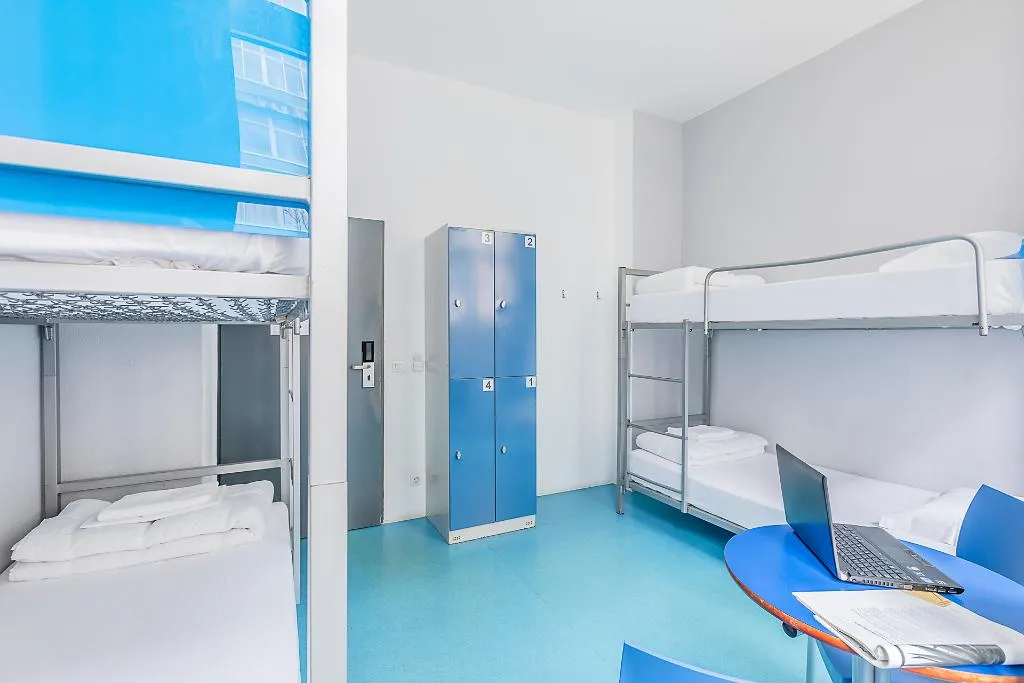 Bed in dormitory CAPACITY 4 Room, Hi Lisbon – Pousada De Juventude, Lisbon