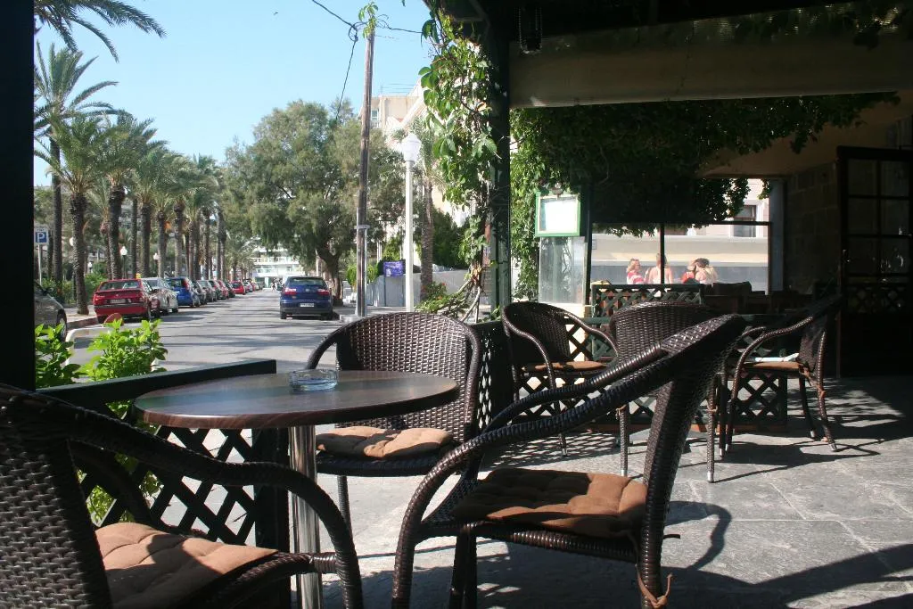 Bar, Als Hotel, Rhodes