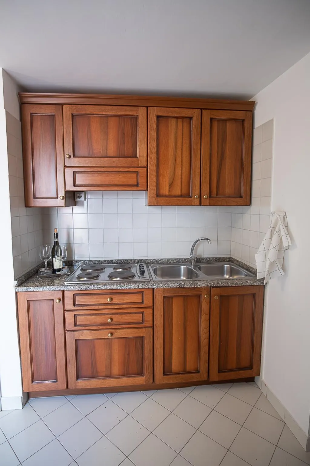APARTMENT CAPACITY 2 Room, Antico Palazzo Scala, Naples