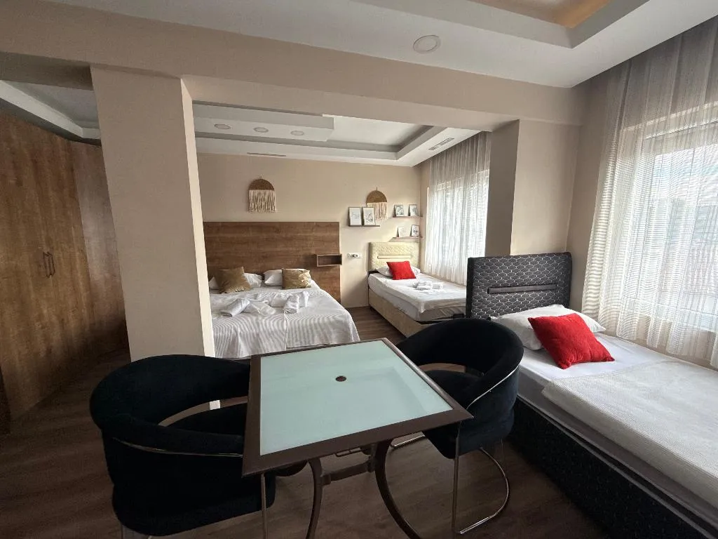 QUADRUPLE DELUXE CAPACITY 4 Room, Twenty Hotel, Antalya