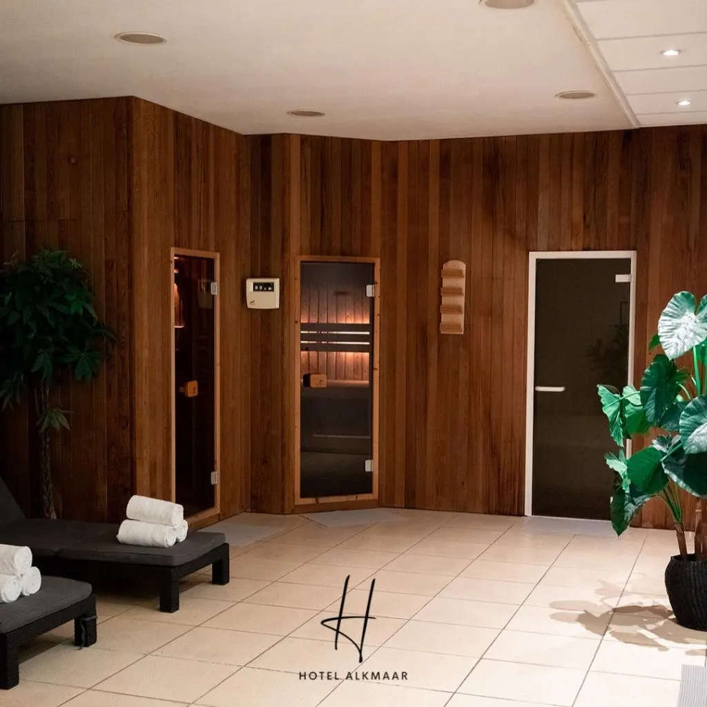 Sports and Entertainment, HOTEL ALKMAAR Bar & Restaurant Meeting & Events, Amsterdam
