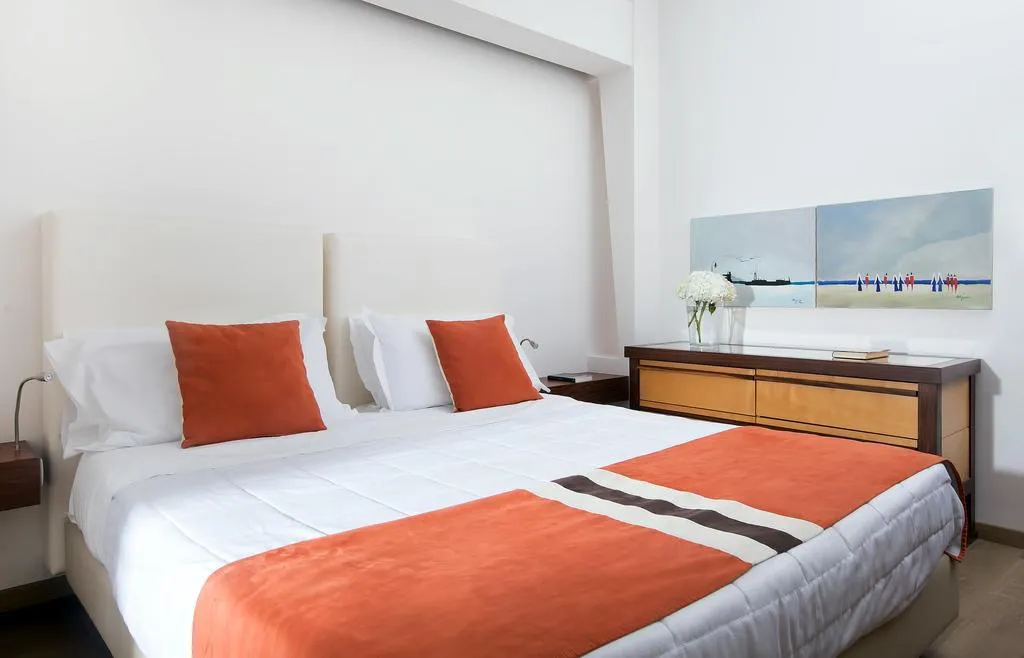 Room, Conca Park, Naples