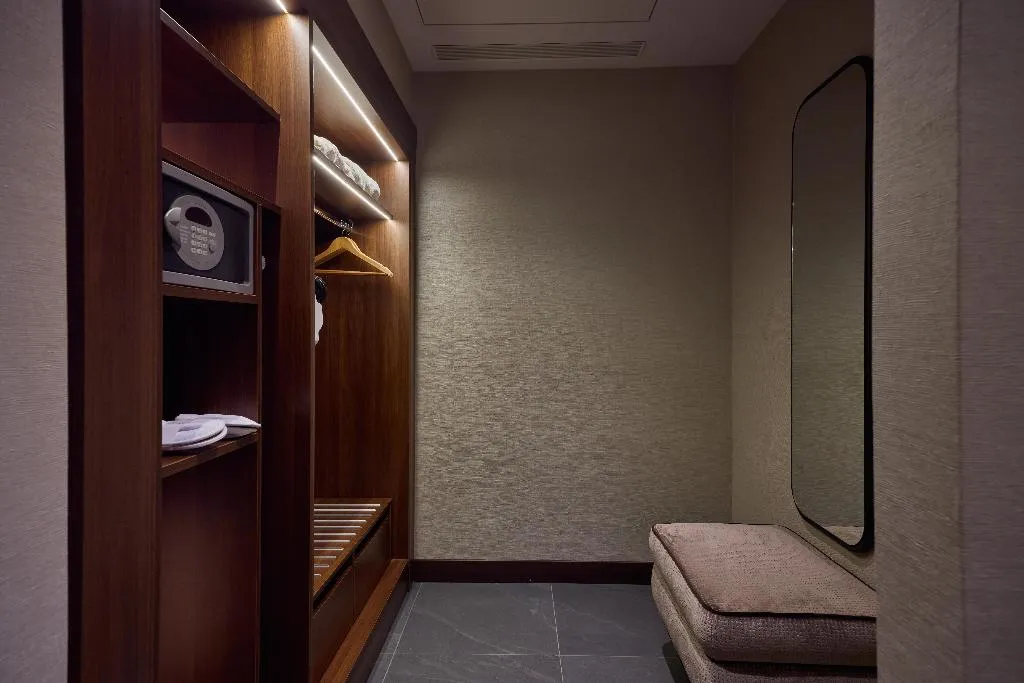 TWIN EXECUTIVE Room, Hilton Milan, Milan