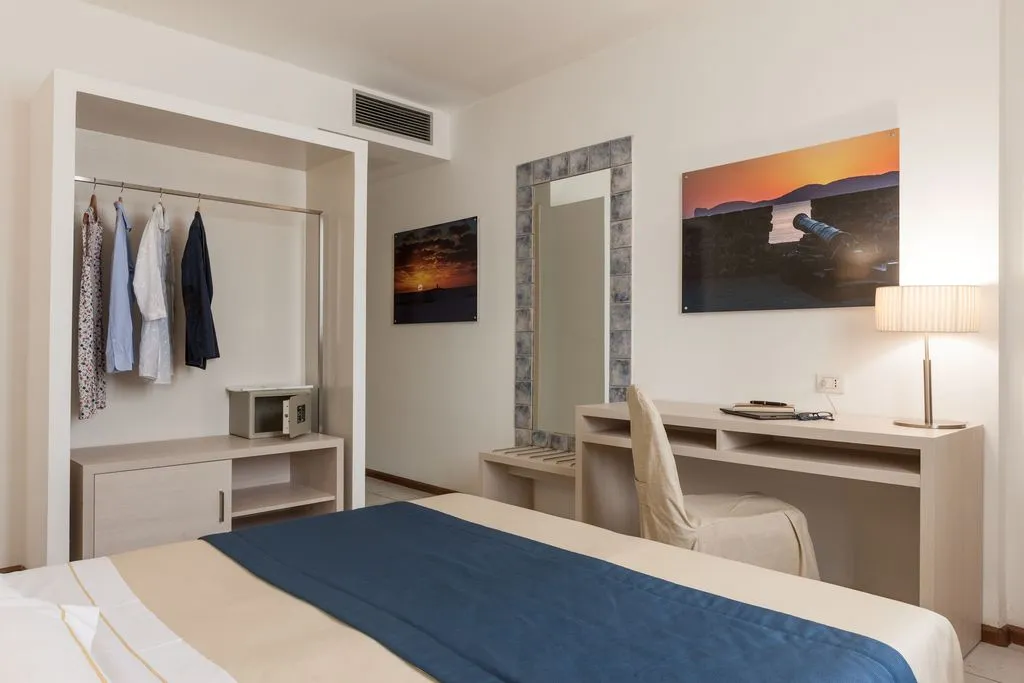 DOUBLE SUPERIOR Room, Hotel Catalunya, Alghero