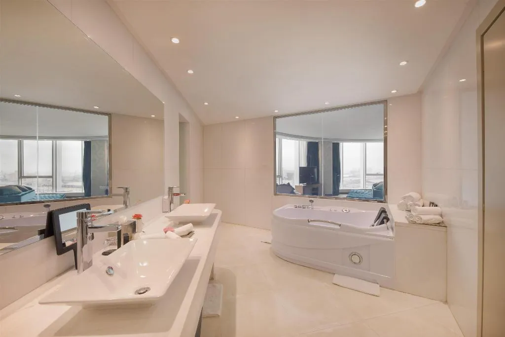 SUITE STANDARD Room, DoubleTree by Hilton Casablanca City Centre, Casablanca