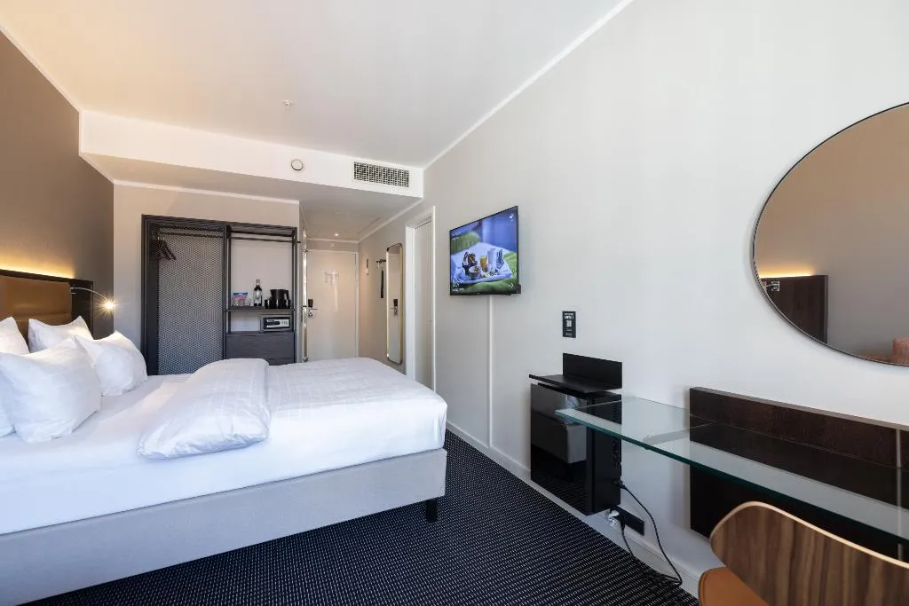 TRIPLE STANDARD Room, The Square, Copenhagen