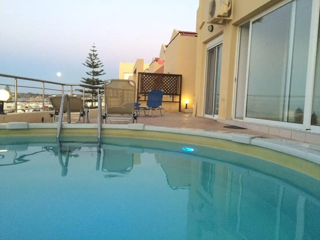 Sports and Entertainment, Blue Villas, Crete