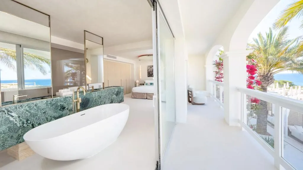 SUITE SEA VIEW Room, Destino Five Ibiza 5 Grand Luxe Resort, Ibiza