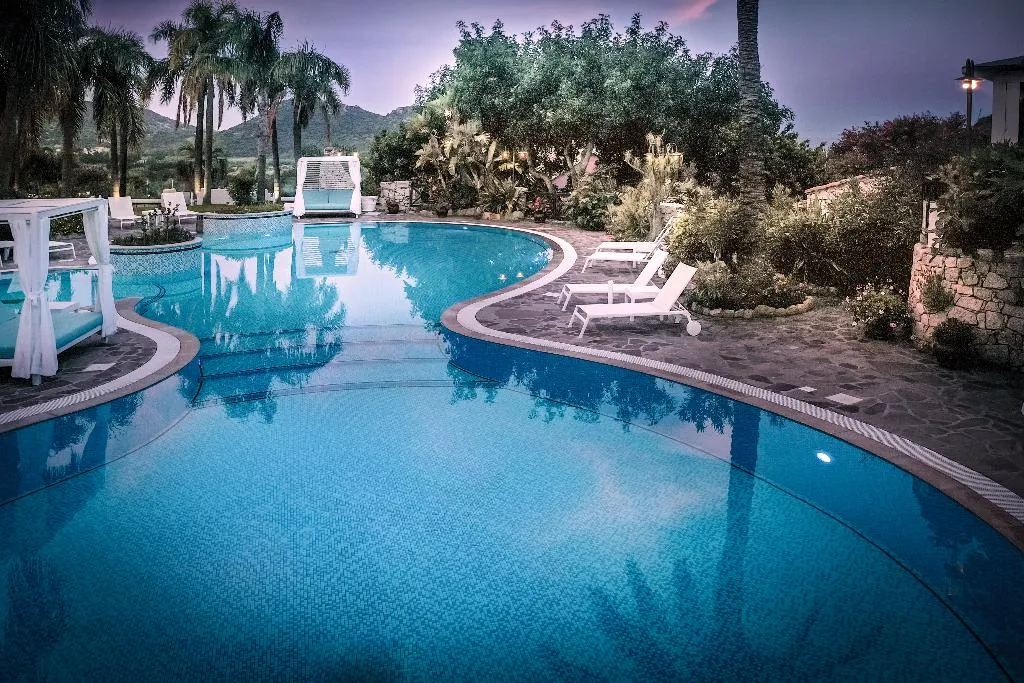 Pool, Cruccuris Resort, Cagliari