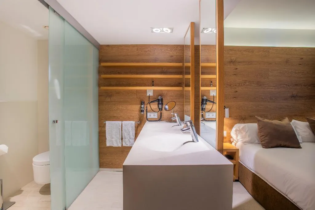 DOUBLE DELUXE Room, Leonardo Boutique Hotel Port Portals - Adults only, Majorca