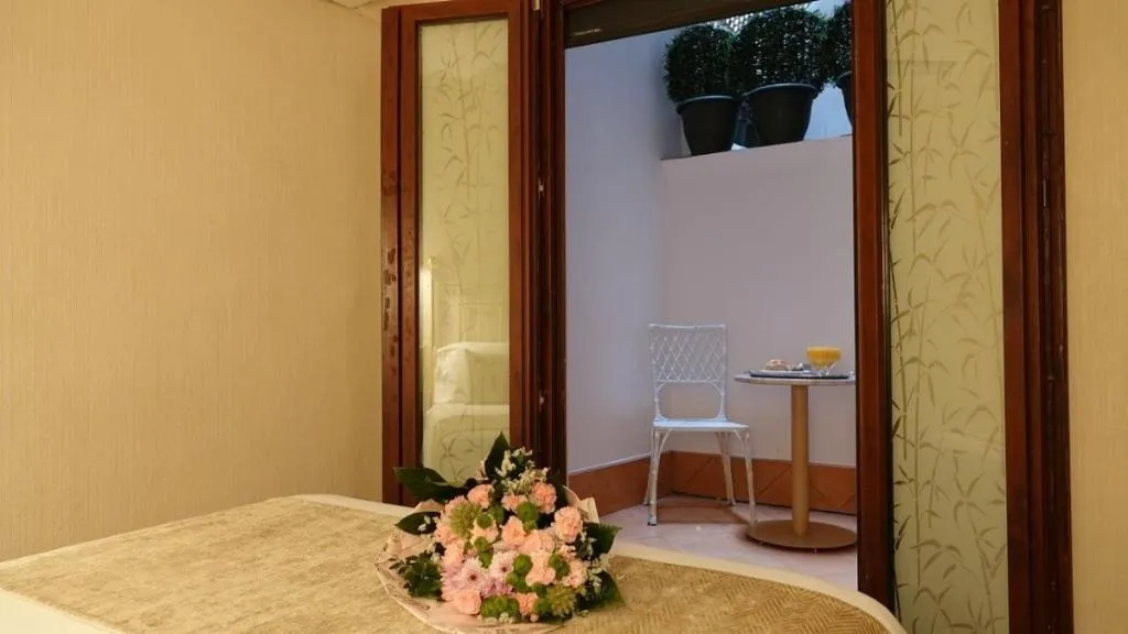 DOUBLE ECONOMY Room, Continental Palacete Hotel, Barcelona