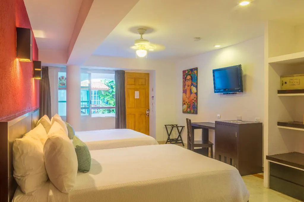 TRIPLE STANDARD Room, Illusion Boutique Hotel, Playa Del Carmen