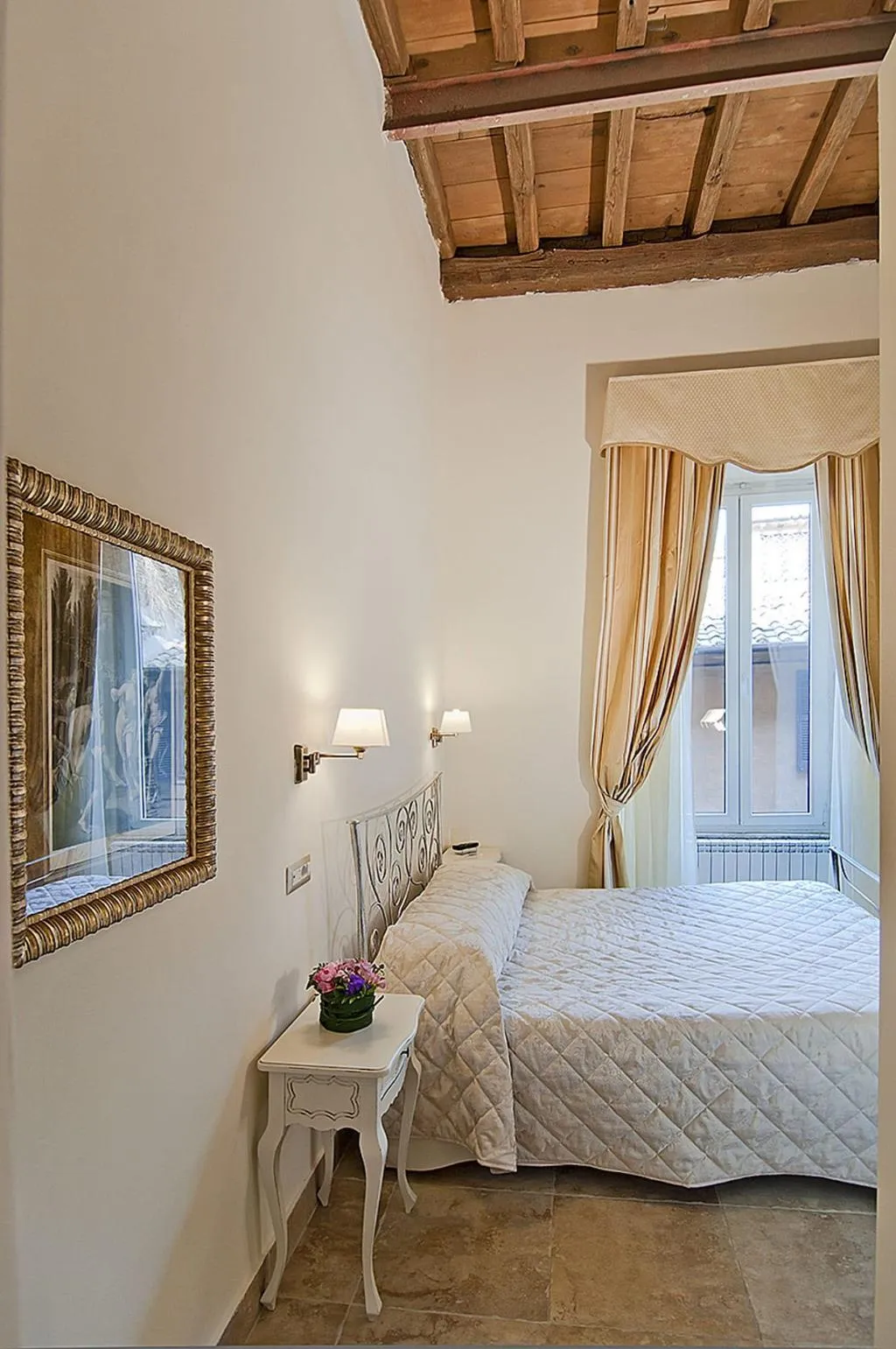General view, Hotel Le Clarisse Al Pantheon, Rome