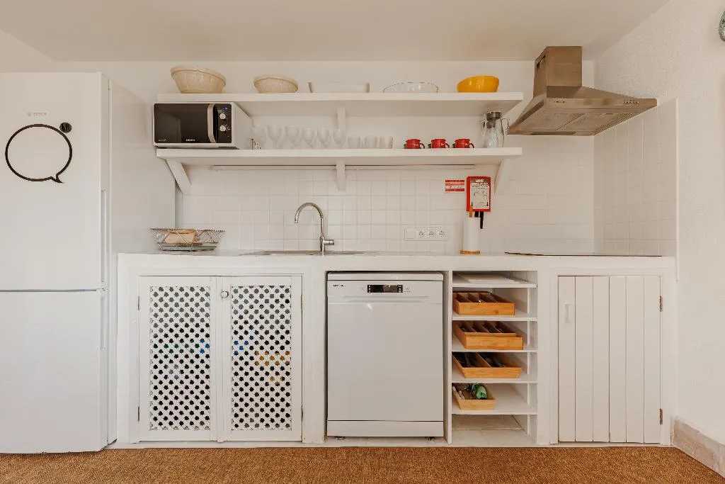 APARTMENT DELUXE THREE BEDROOM Room, Laranjal Farm House, Algarve