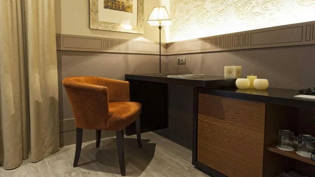 TWIN DELUXE Room, Duquesa de Cardona, Barcelona