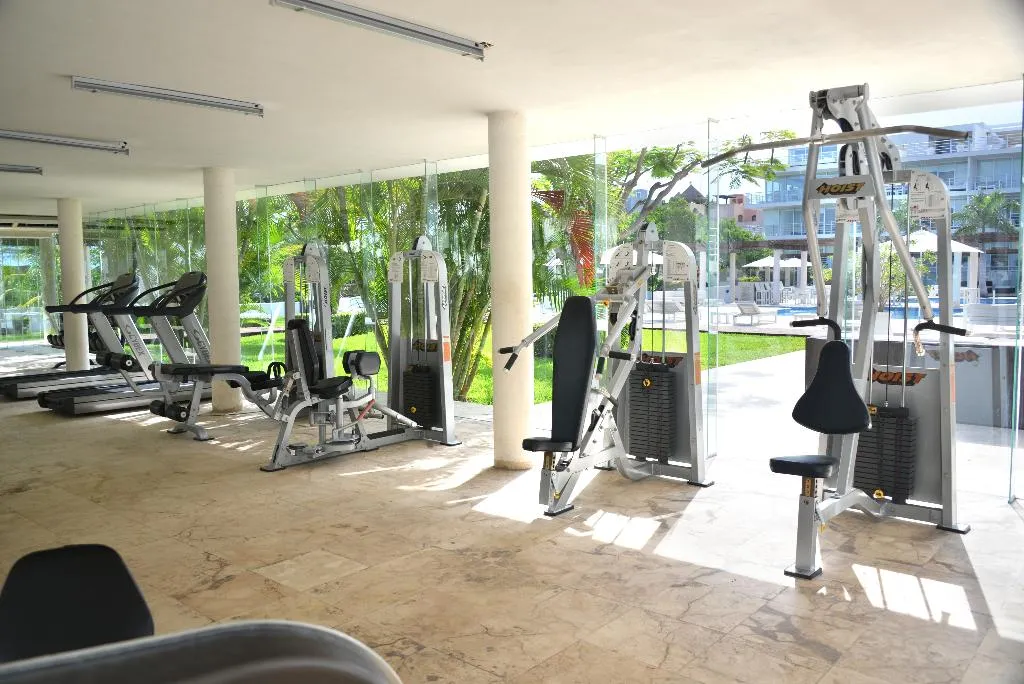 Sports and Entertainment, Magia Beachside, Playa Del Carmen