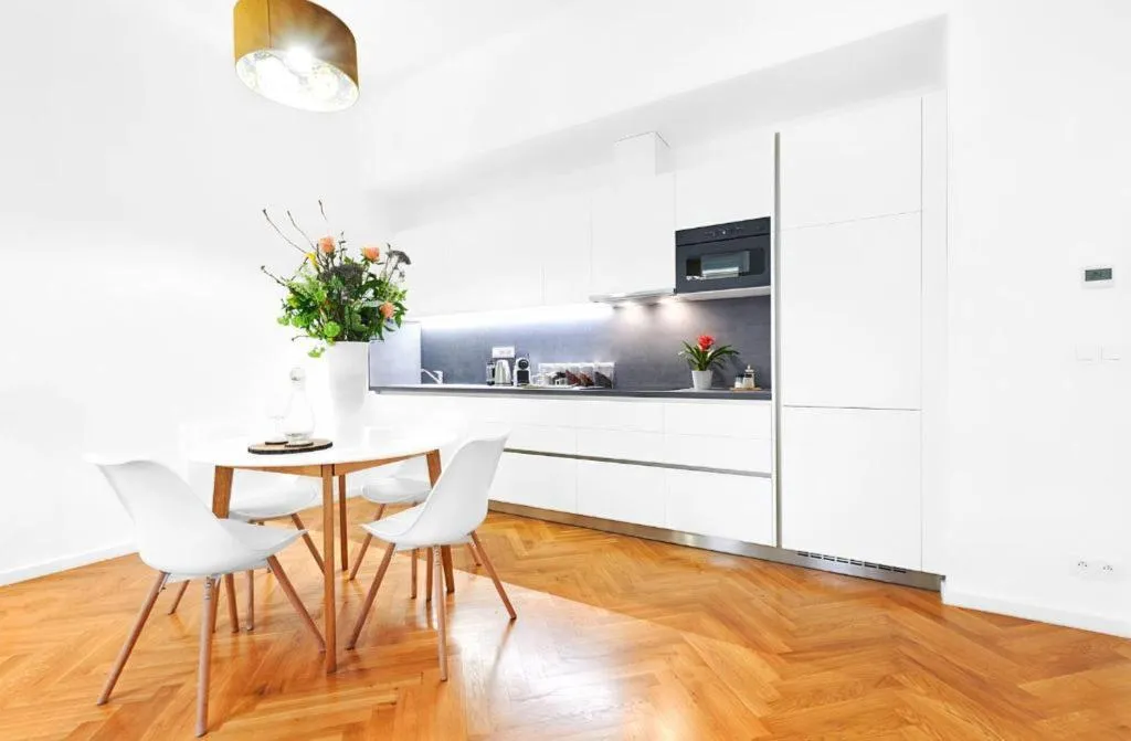APARTMENT TWO BEDROOMS WITH VIEWS Room, Pytloun Bristol Residence Prague, Prague