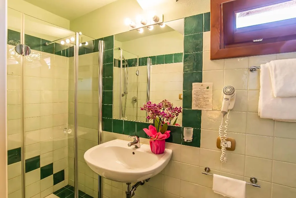 SINGLE STANDARD Room, La Fenice et des Artistes, Venice