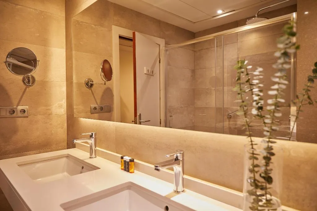 DOUBLE STANDARD Room, El Avenida Palace, Barcelona