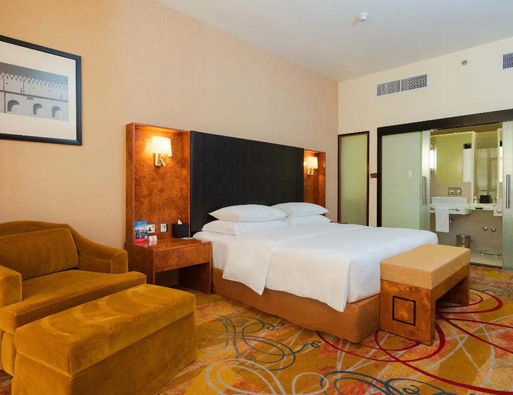 DOUBLE CLUB Room, Millennium Airport Hotel Dubai, Dubai