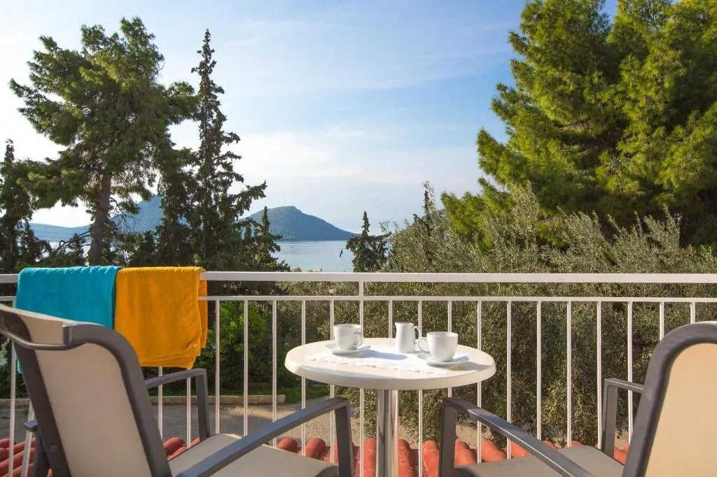 Room, Tolon Beach Hotel, Athens