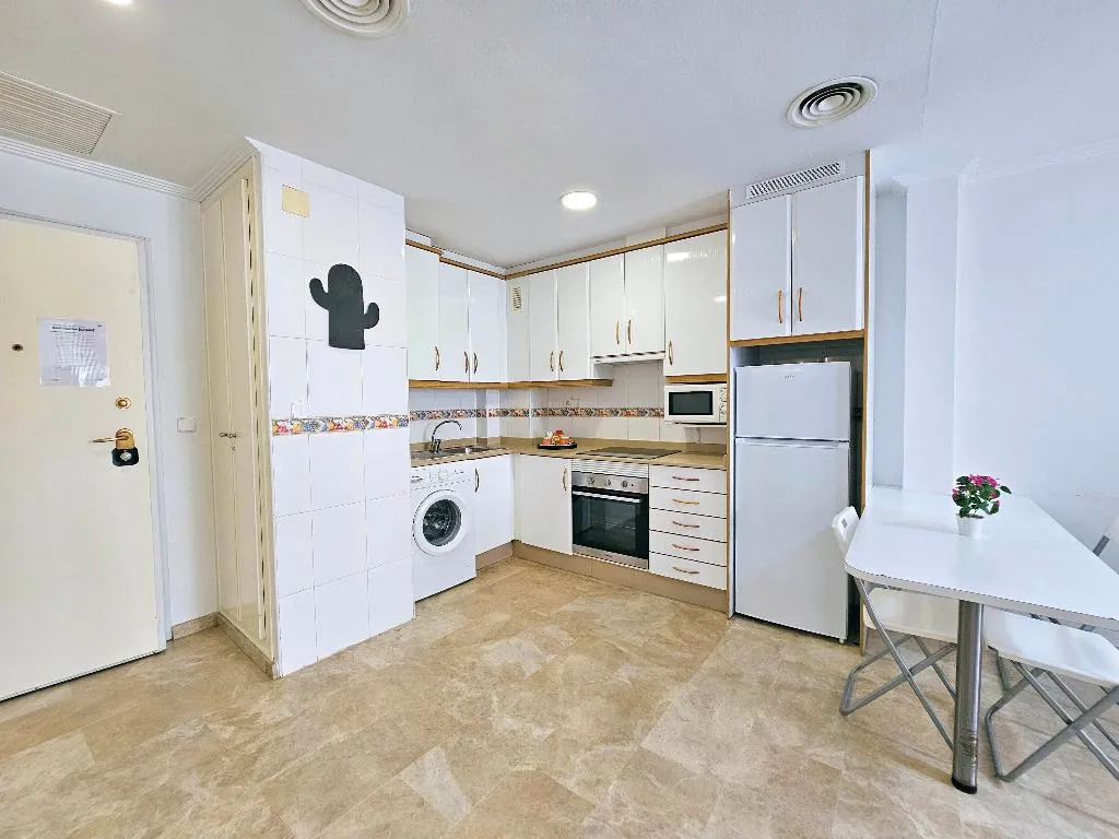 TRIPLE DELUXE WITH BALCONY Room, Apartamentos Turisticos Alba Cartagena Centro, Costa Blanca