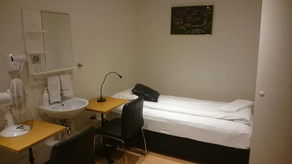 Room, 4th Floor, Reykjavik