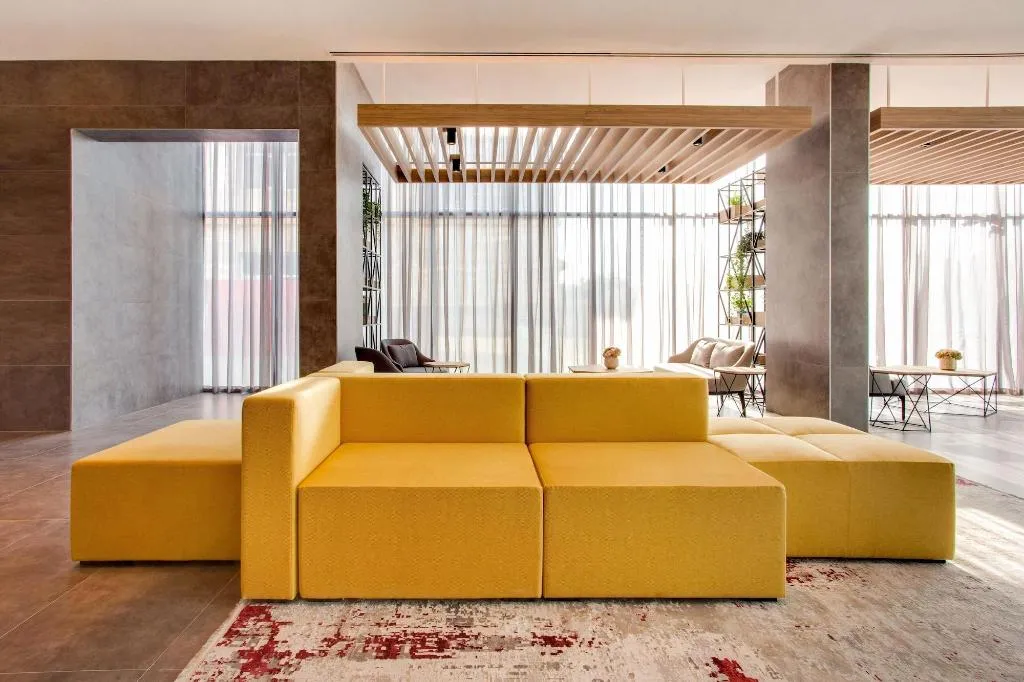 Lobby, Lemon Tree Hotel Jumeirah, Dubai, Dubai