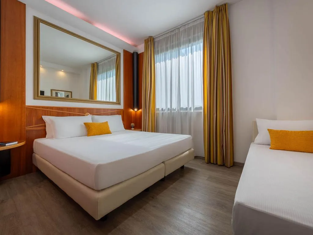TRIPLE STANDARD Room, iH Hotels Milano St. John, Milan