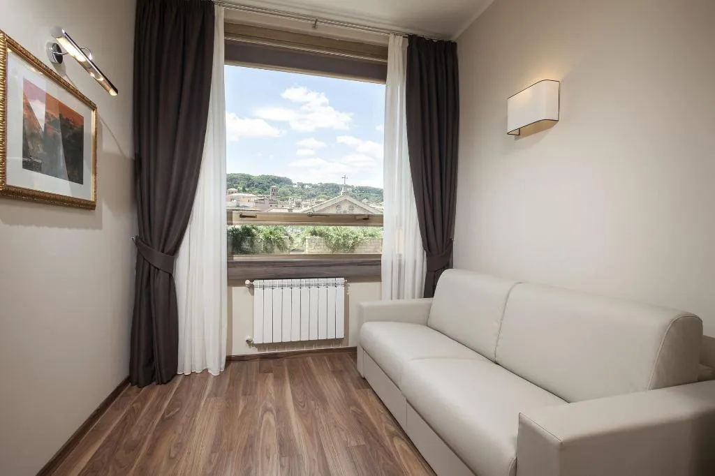 Room, Window On Rome, Rome