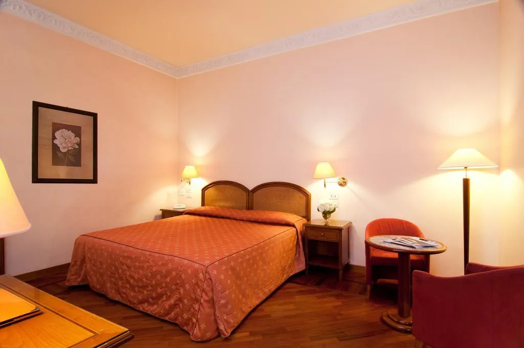 TRIPLE STANDARD Room, Hotel Calimala Firenze, Florence