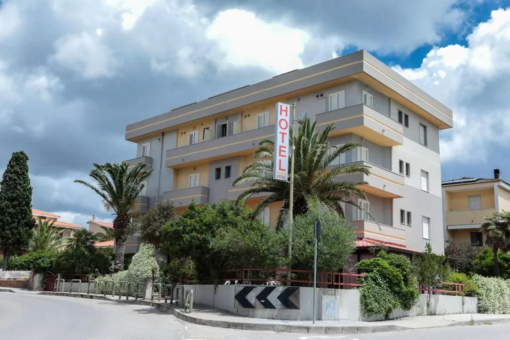 General view, Mistral, Alghero