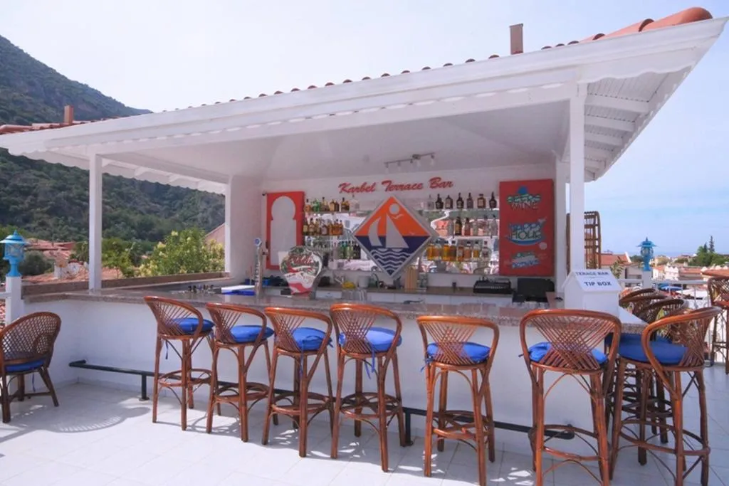 Bar, Karbel, Dalaman
