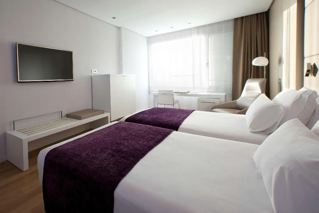 Room, NH Collection Madrid Eurobuilding, Madrid
